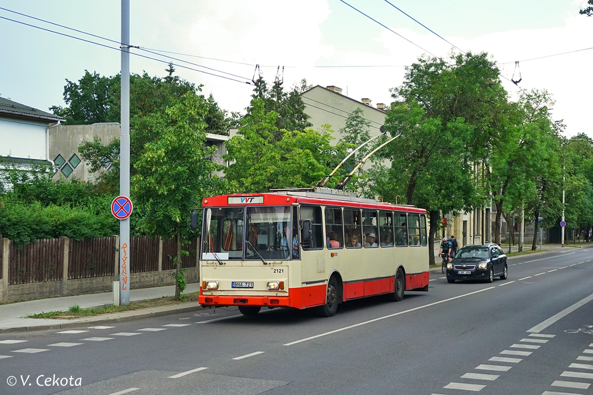 Вильнюс, Škoda 14Tr10/6 № 2121