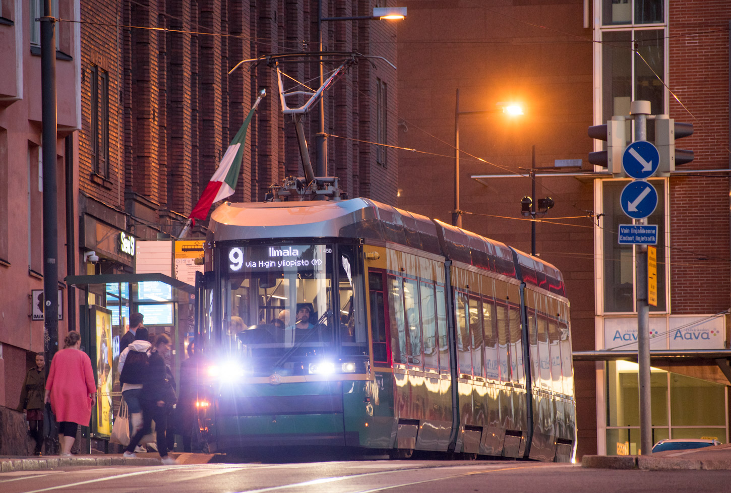 Хельсинки — Эспоо, Škoda ForCity Smart Artic MLNRV3 № 450