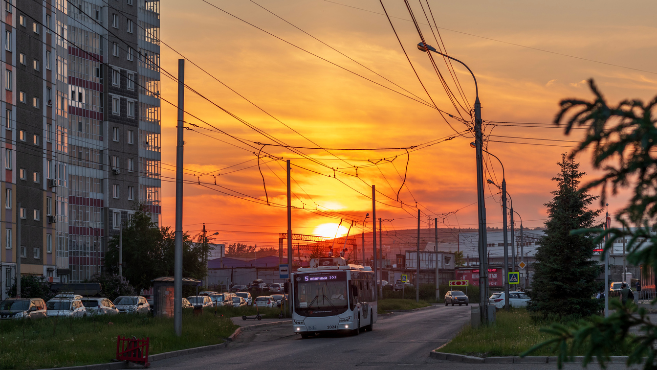 Krasnojarsk, VMZ-5298.01 “Avangard” č. 2024; Krasnojarsk — Competitive photos