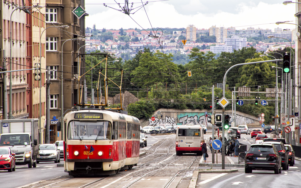 Прага, Tatra T3R.P № 8225