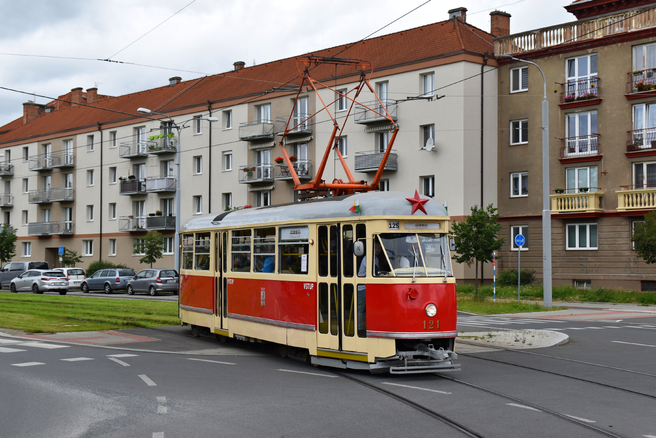 Плзень, Tatra T1 № 121; Плзень — Празднование 125-летия общественного транспорта в Пльзене Плзень, Tatra T1 № 121; Плзень — Празднование 125-летия общественного транспорта в Пльзене