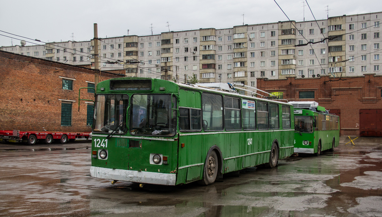 Новосибирск, ЗиУ-682Г [Г00] № 1241