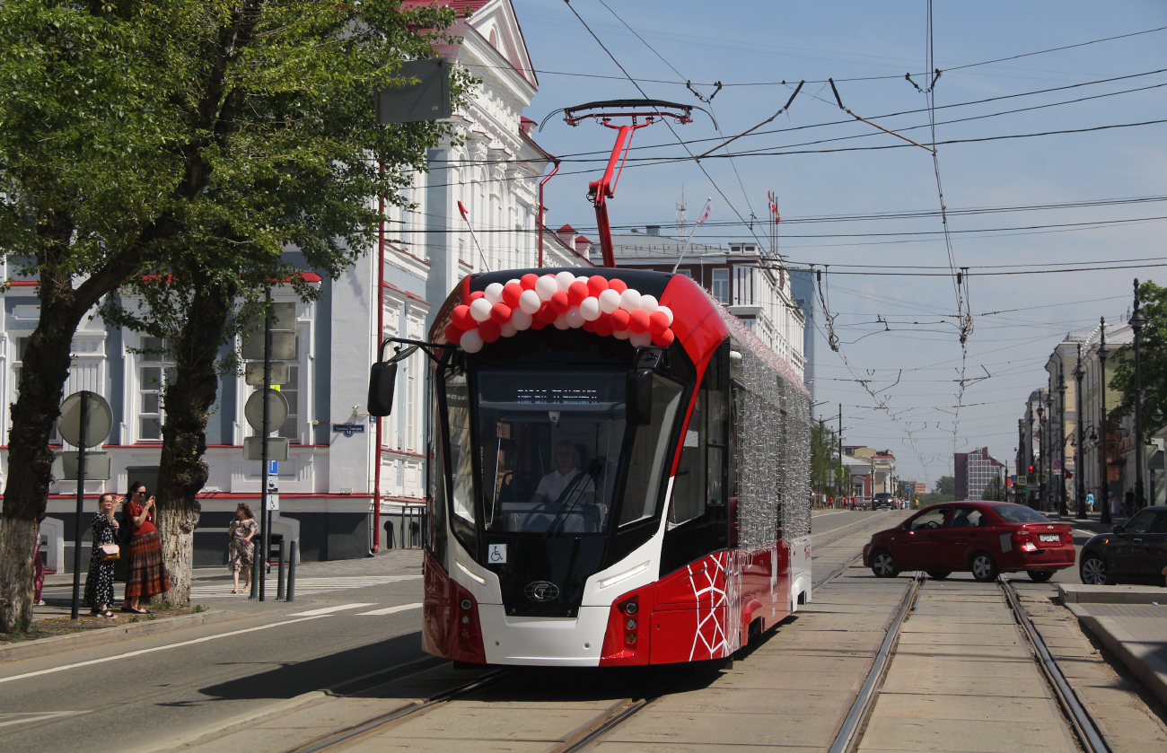 Пермь, 71-911ЕМ «Львёнок» № 6943; Пермь — Парад трамваев в честь дня города Перми