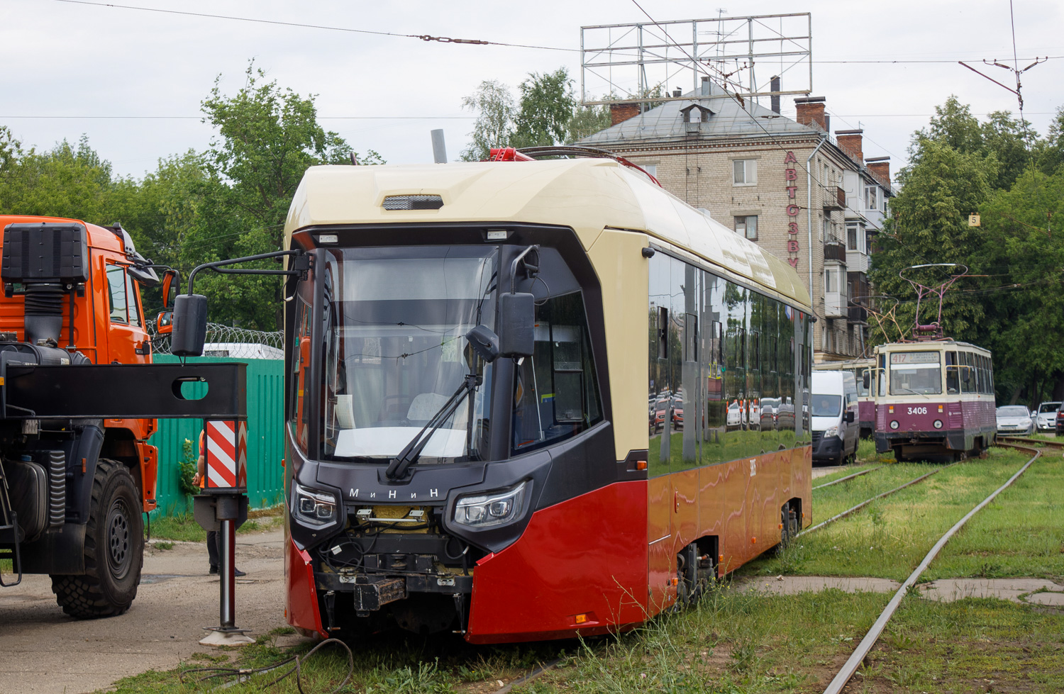 Нижний Новгород, БКМ Т811 «МиНиН» № 3805; Нижний Новгород — Происшествия Нижний Новгород, БКМ Т811 «МиНиН» № 3805; Нижний Новгород — Происшествия