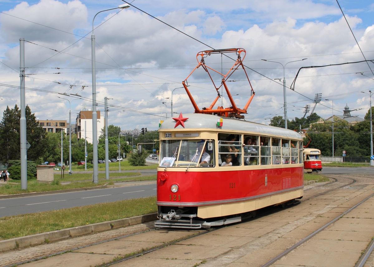Plzeň, Tatra T1 č. 121; Plzeň — Oslava výročí 125 let MHD v Plzni / Celebrating the 125th anniversary of public transport in Pilsen Plzeň, Tatra T1 č. 121; Plzeň — Oslava výročí 125 let MHD v Plzni / Celebrating the 125th anniversary of public transport in Pilsen