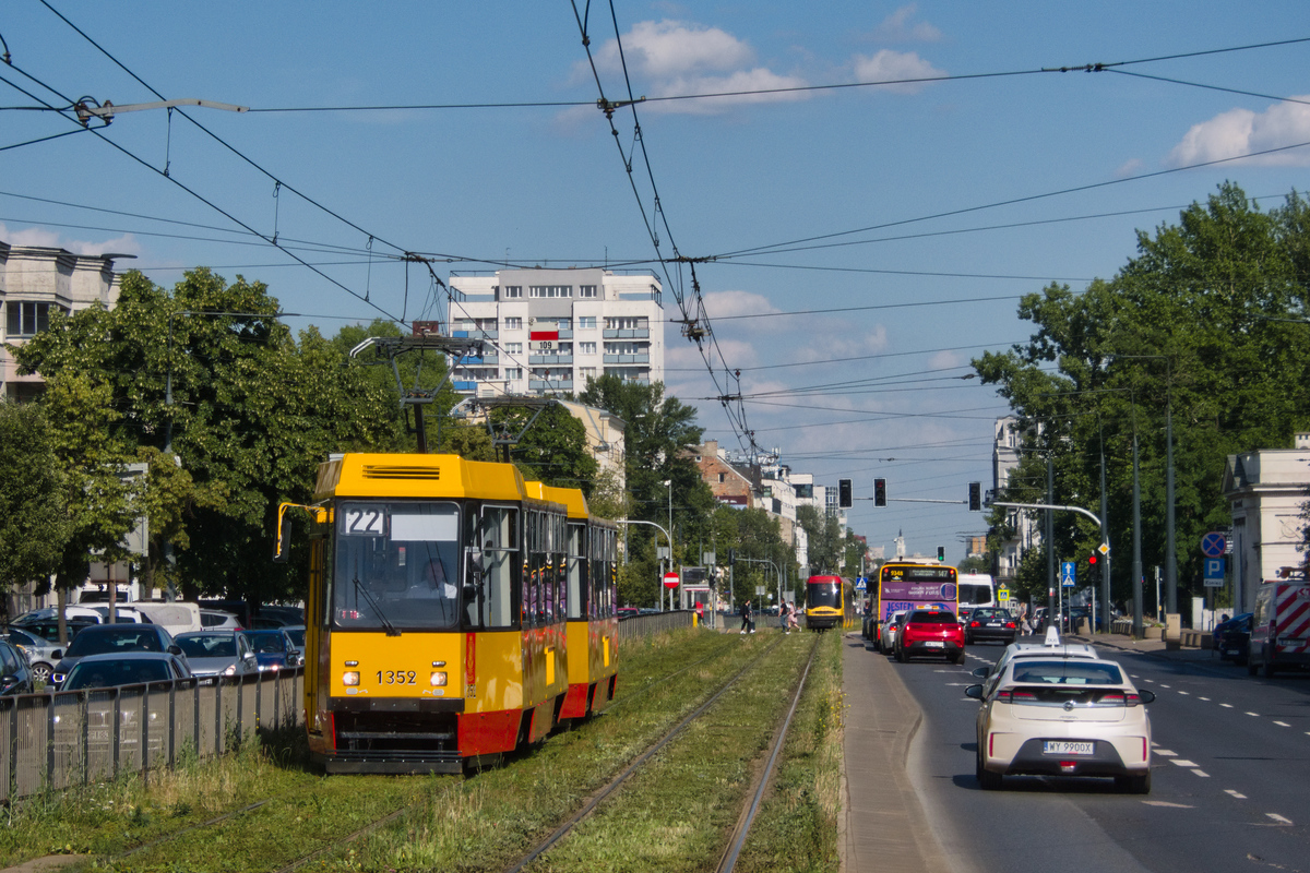 Warsaw, Konstal 105Na № 1352