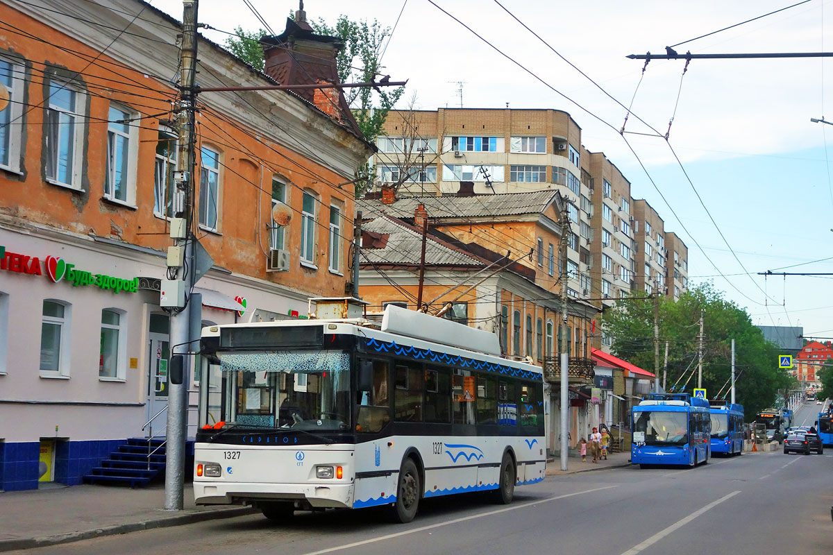 Саратов, Тролза-5275.03 «Оптима» № 1327; Саратов — Происшествия