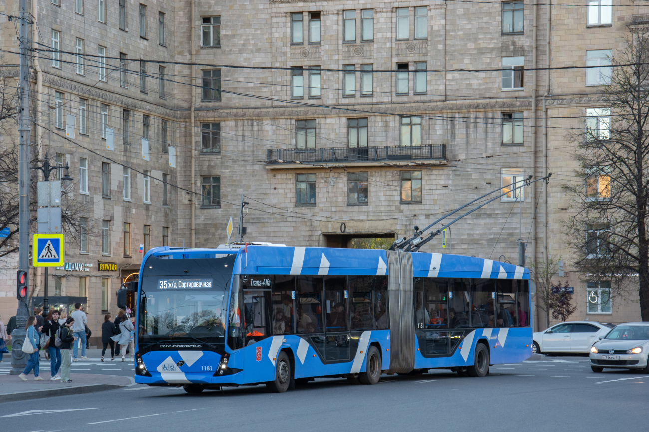 Санкт-Петербург, ВМЗ-6215.01 «Премьер» № 1181
