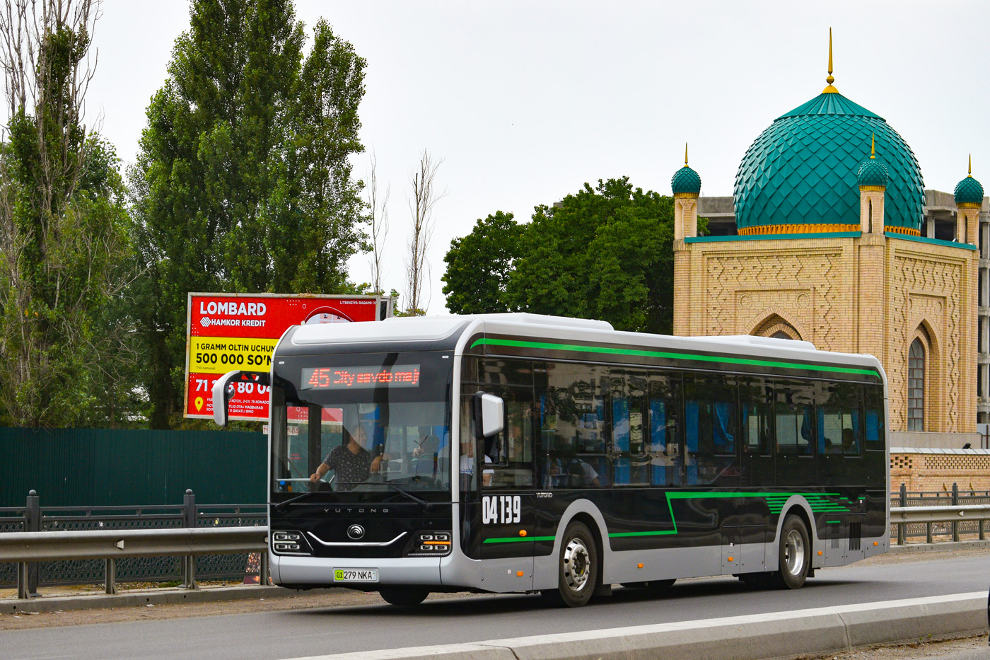 Taschkent, Yutong ZK6126BEVG Nr. 04139
