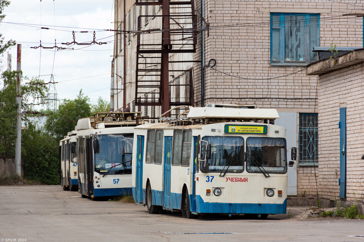 Великий Новгород, ЗиУ-682 КР Иваново № 37