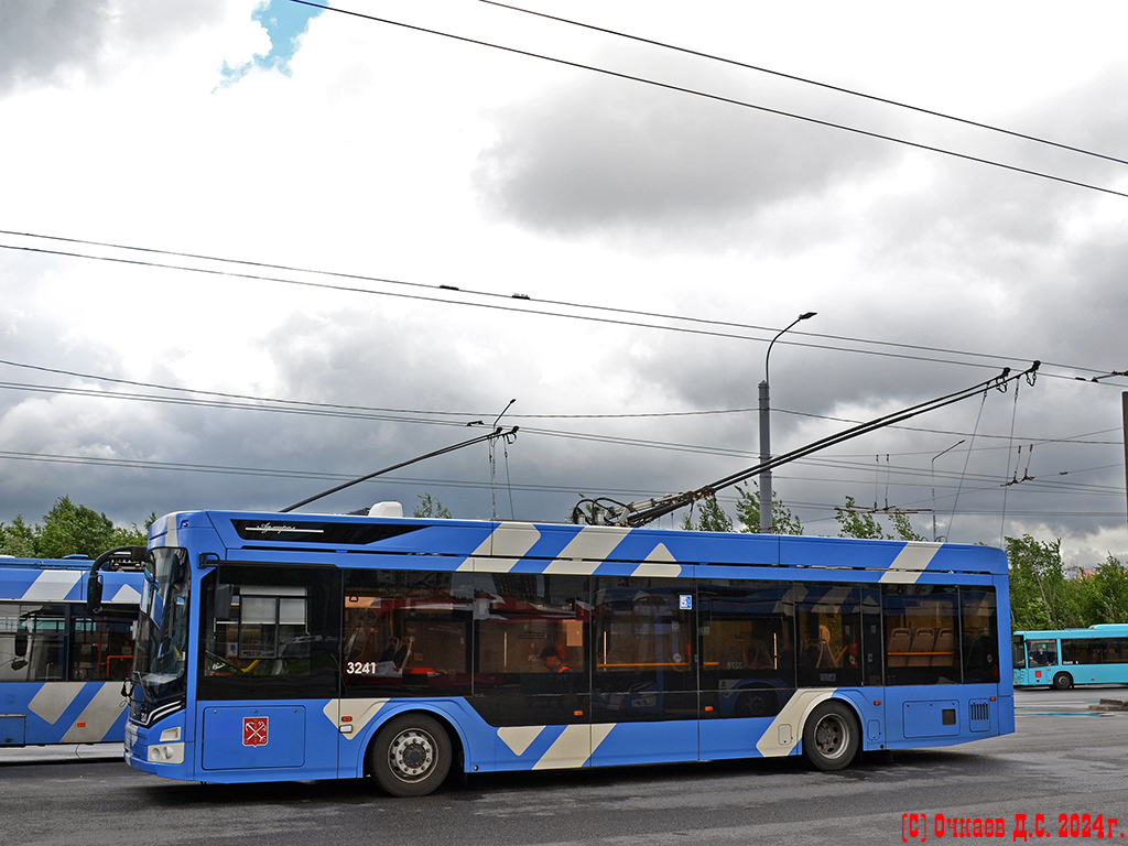 Petrohrad, PKTS-6281.00 “Admiral” č. 3241