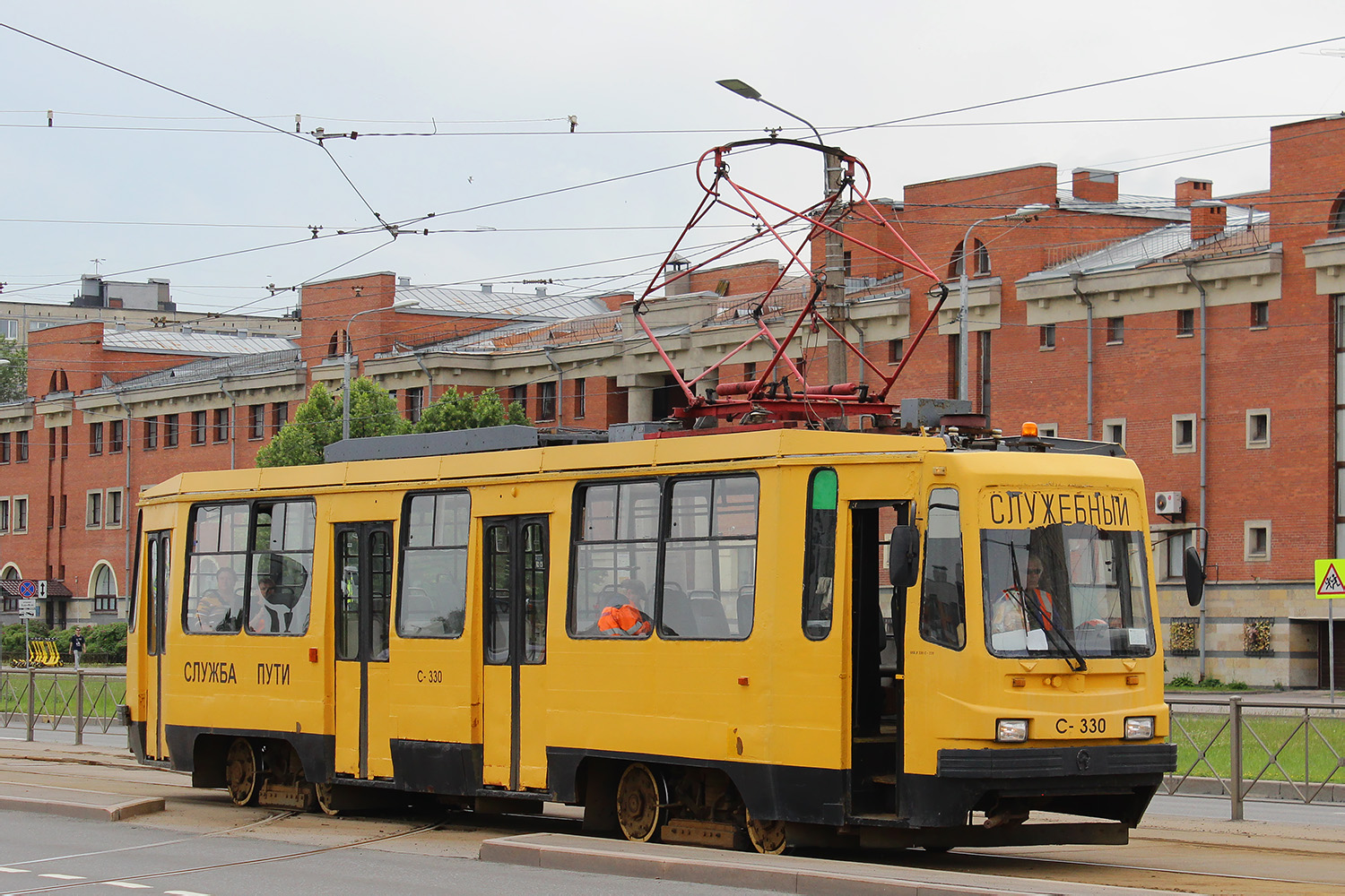 Sankt Petersburg, 71-134K (LM-99K) Nr. С-330