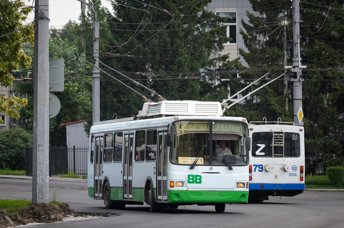 Ленинск-Кузнецкий, ЛиАЗ-5280 № 88 Ленинск-Кузнецкий, ЛиАЗ-5280 № 88