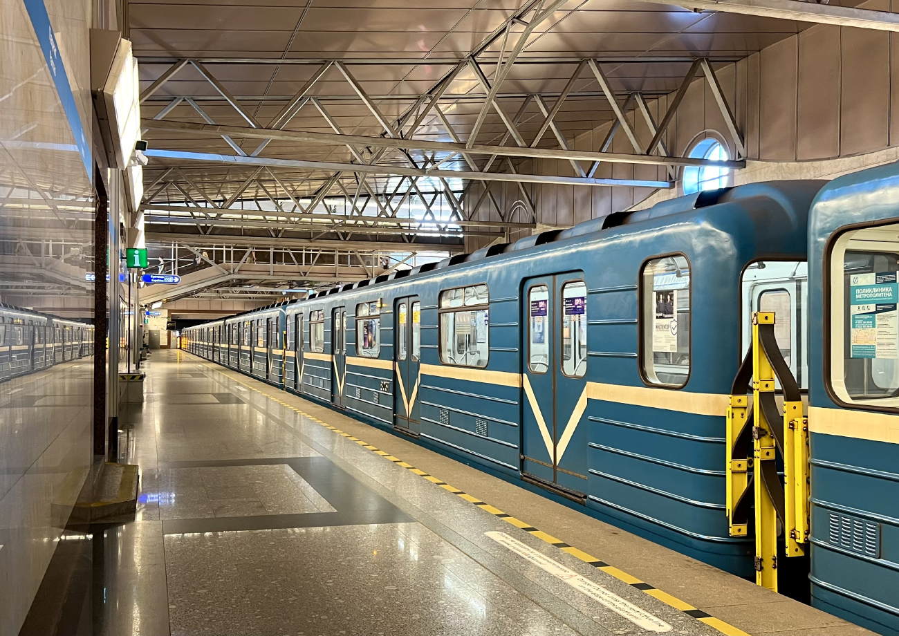 Saint-Petersburg, 81-714 (LVZ) Br. 8037