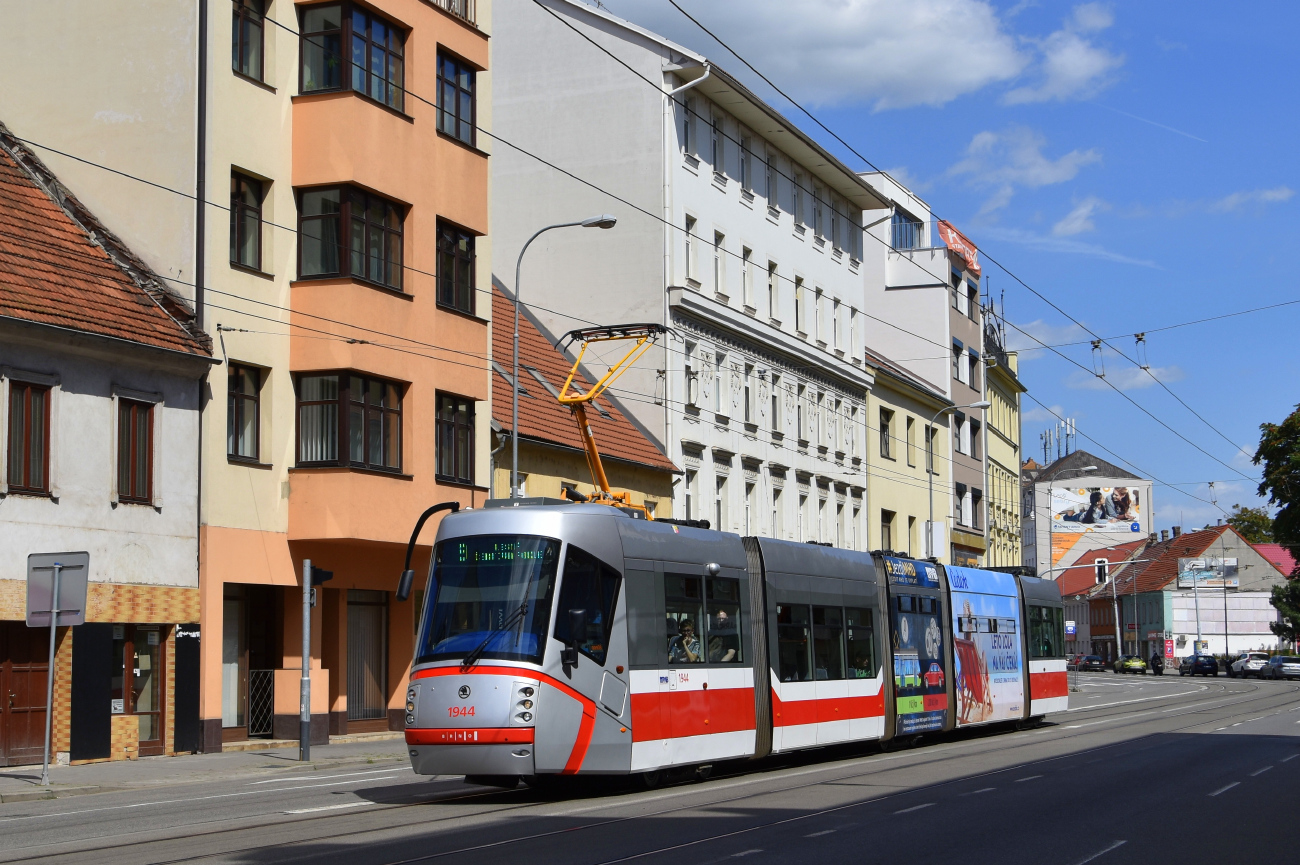 Брно, Škoda 13T Elektra № 1944