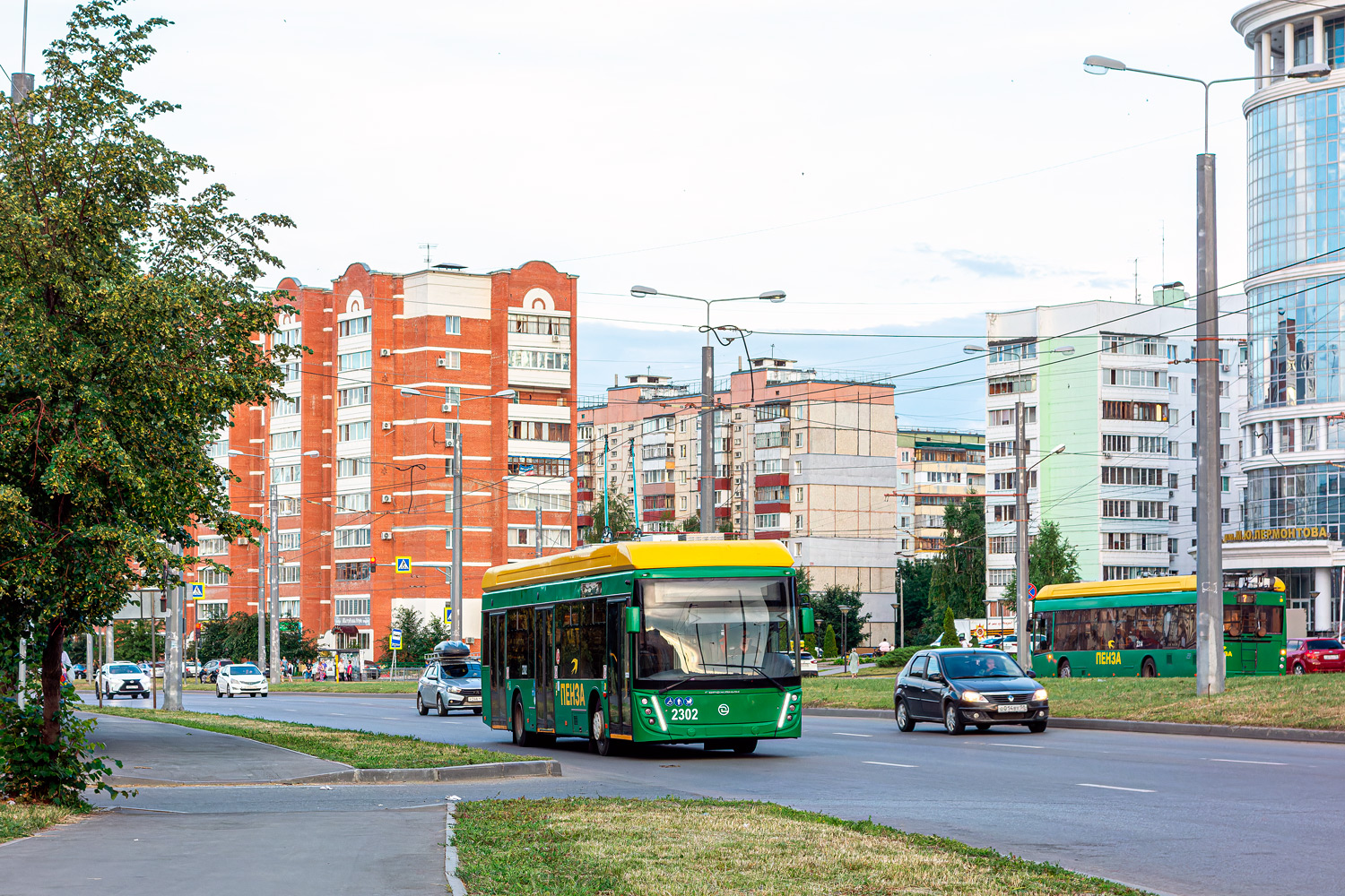 Пенза, УТТЗ-6241.01 «Горожанин» № 2302