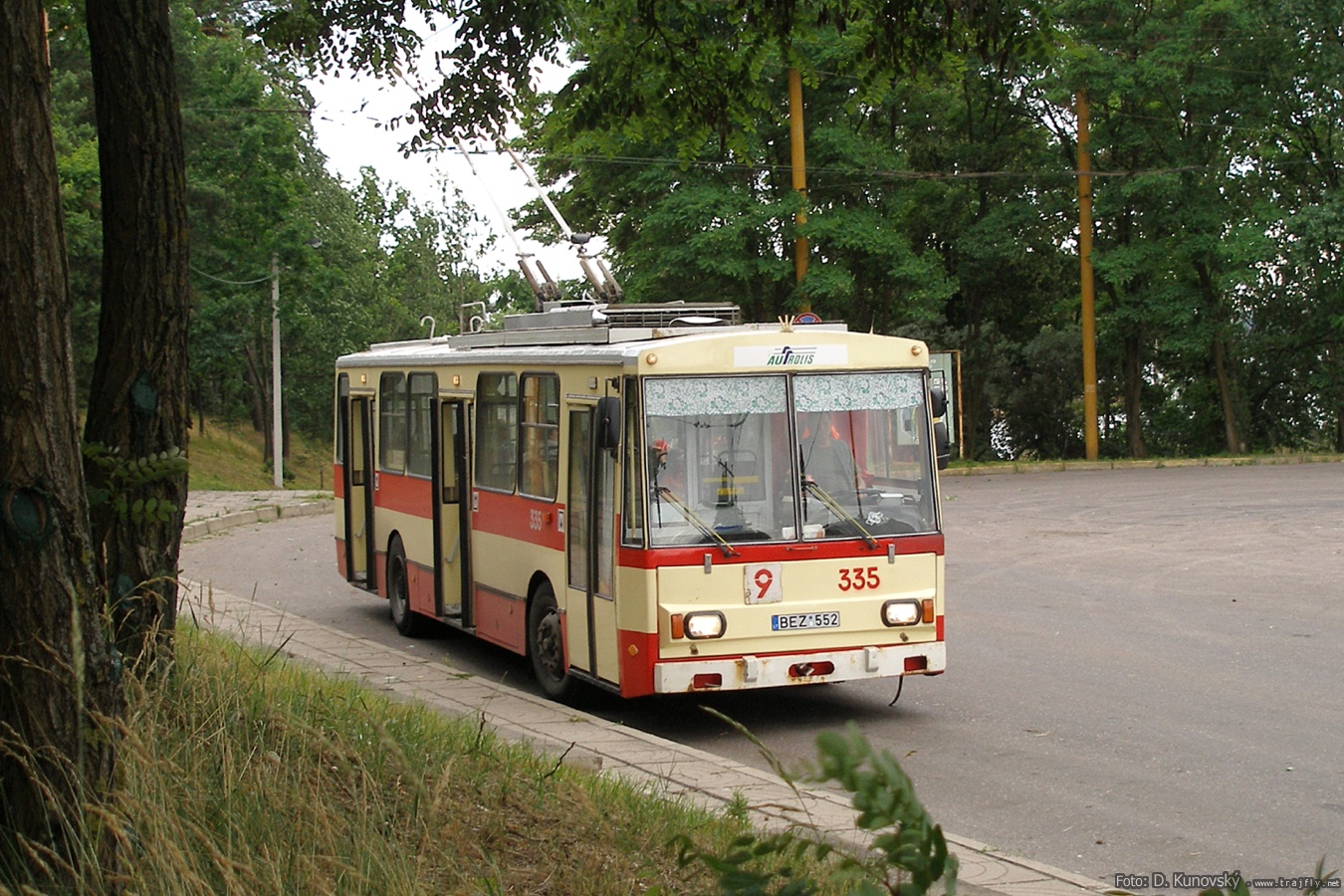 Каунас, Škoda 14Tr01 № 335