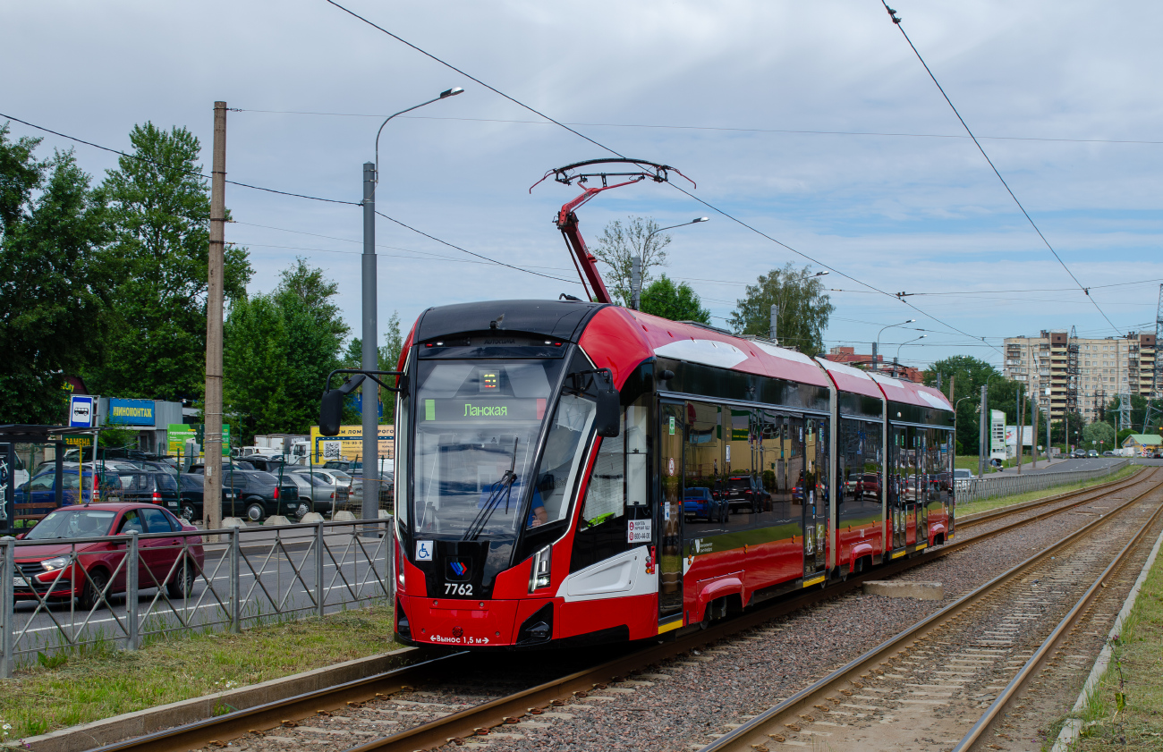 სანქტ-პეტერბურგი, 71-932 “Nevskiy” № 7762