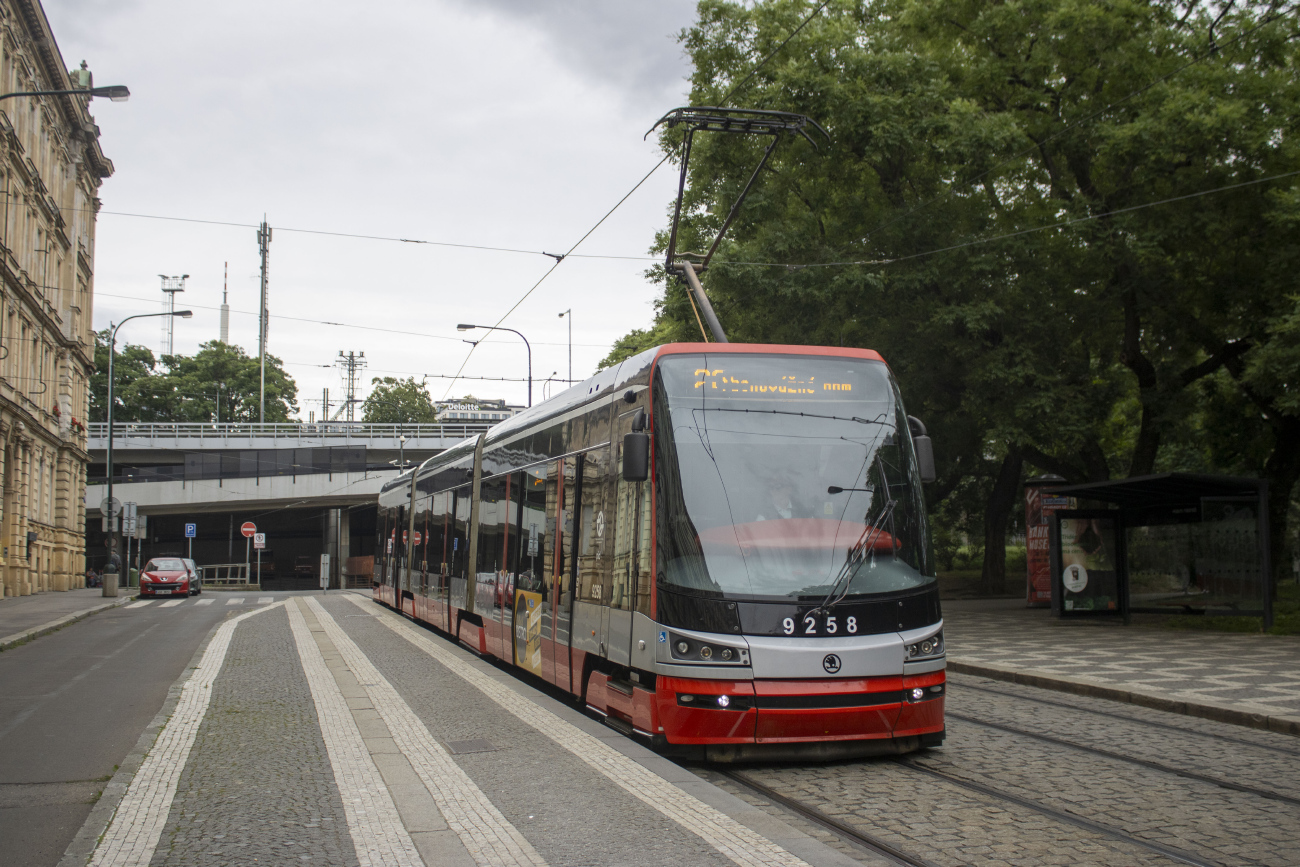 Прага, Škoda 15T3 ForCity Alfa Praha № 9258