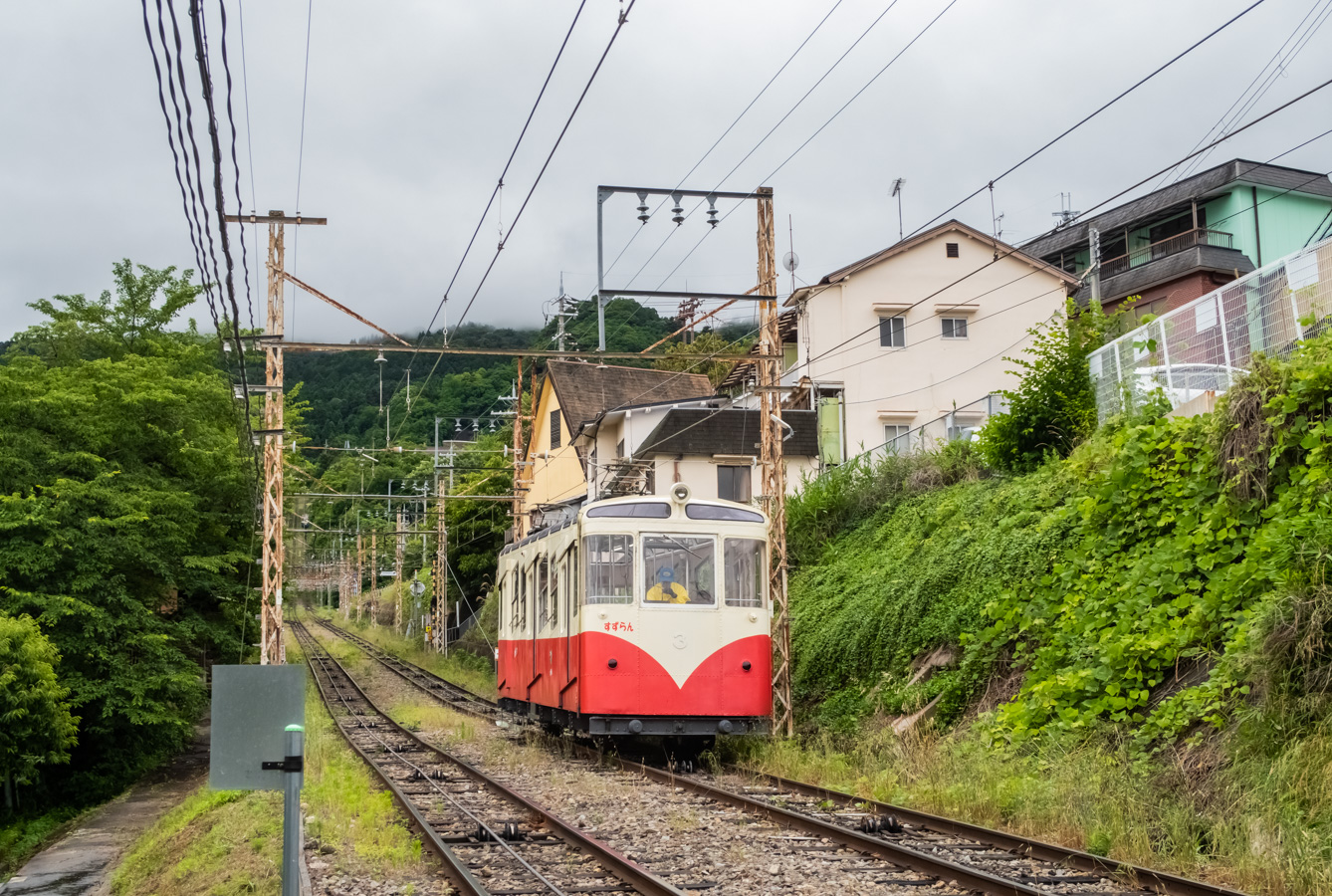 Ikoma, Kinki Sharyo — 3