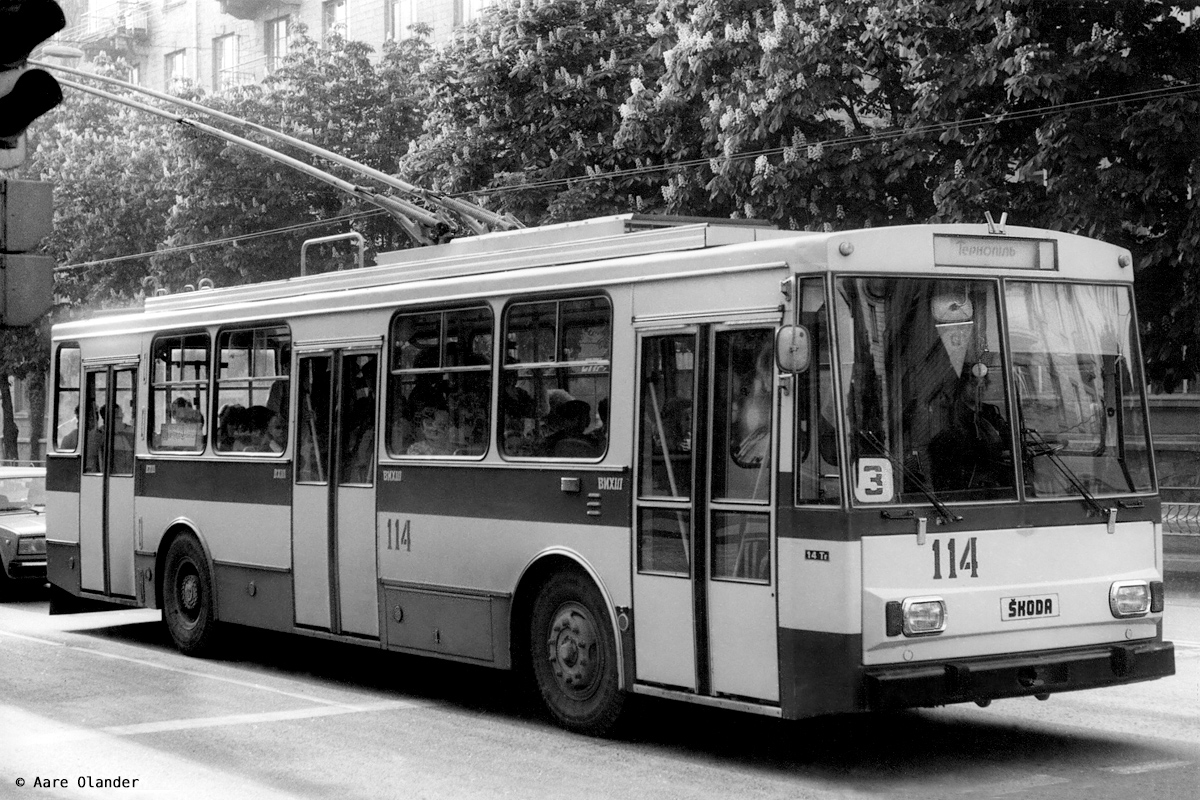Тернополь, Škoda 14Tr89/6 № 114