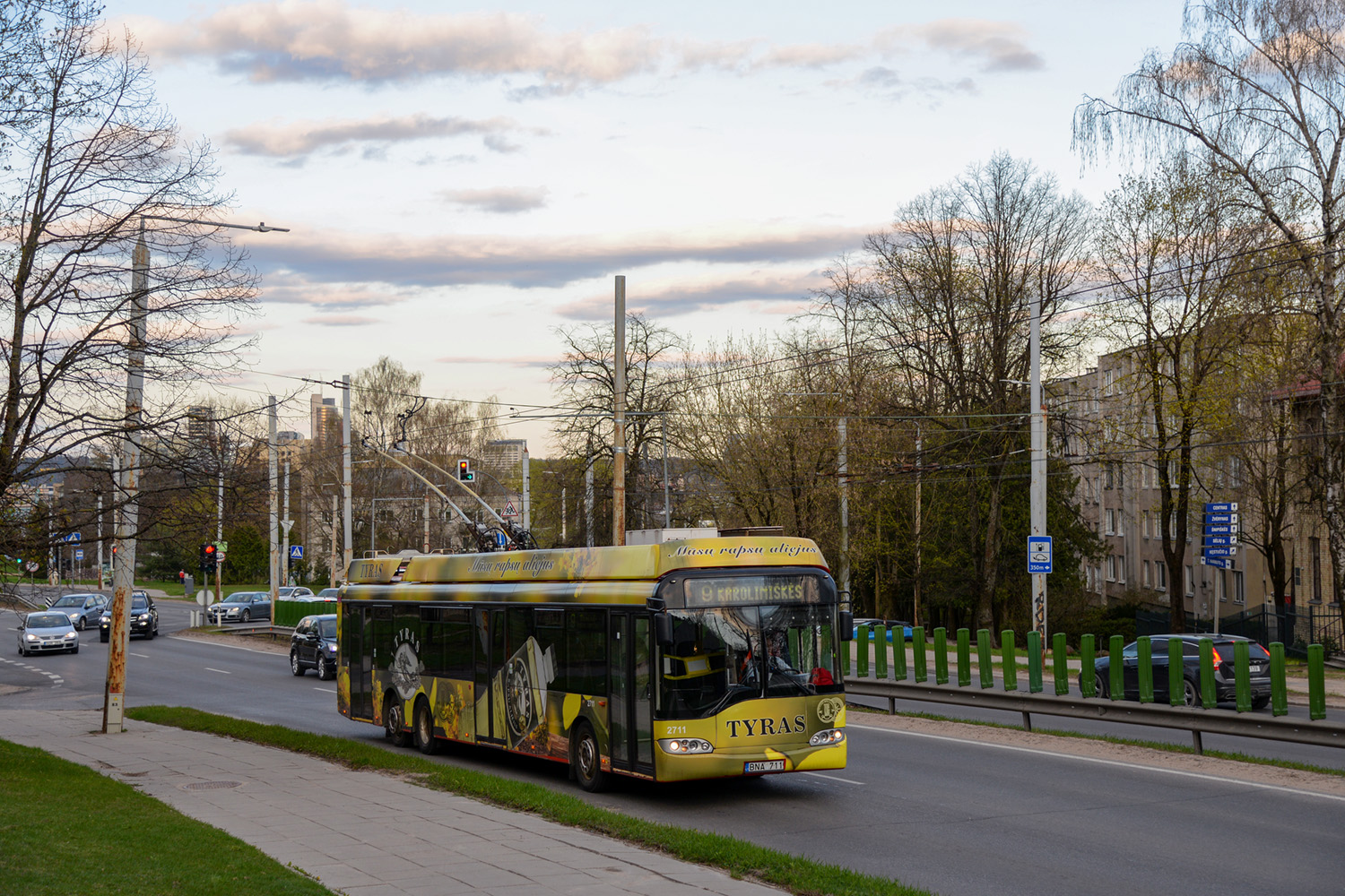 Vilnius, Solaris Trollino II 15 AC č. 2711