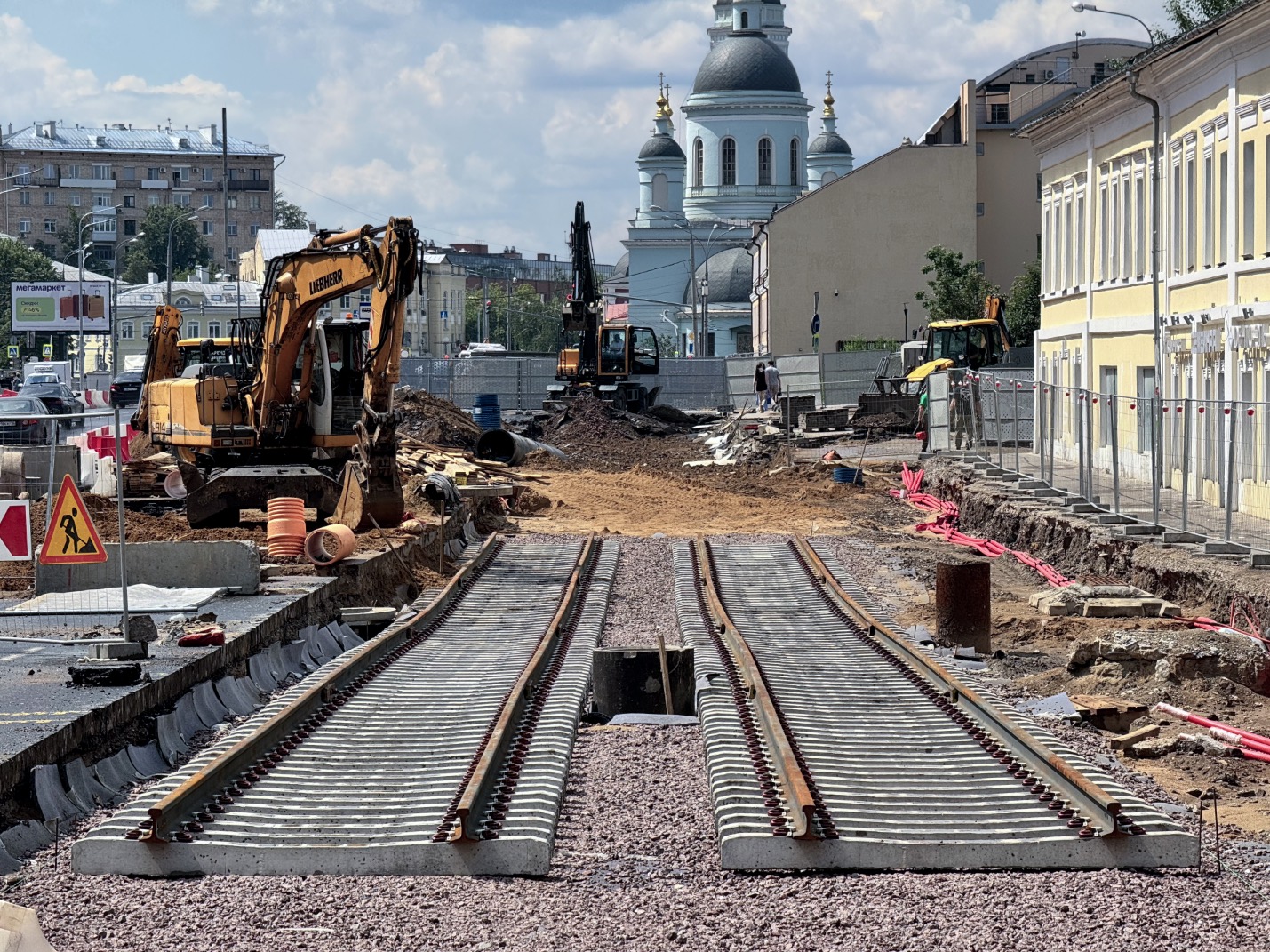 Moscow — Construction of a tram line on Sergiya Radonezhskogo Street