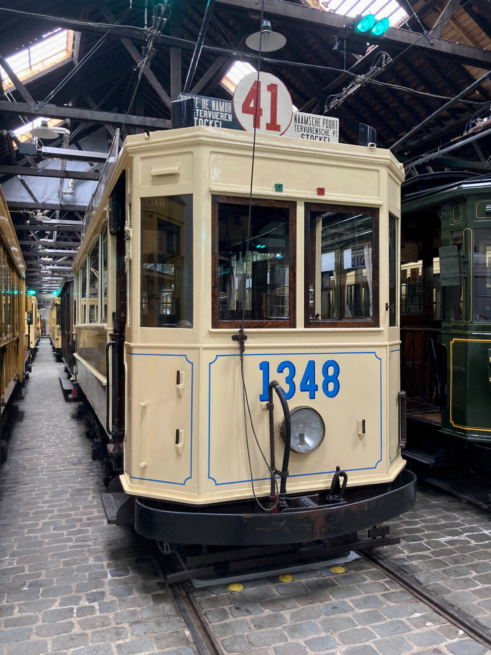 Брюссель, Двухосный моторный Nivelles № 1348