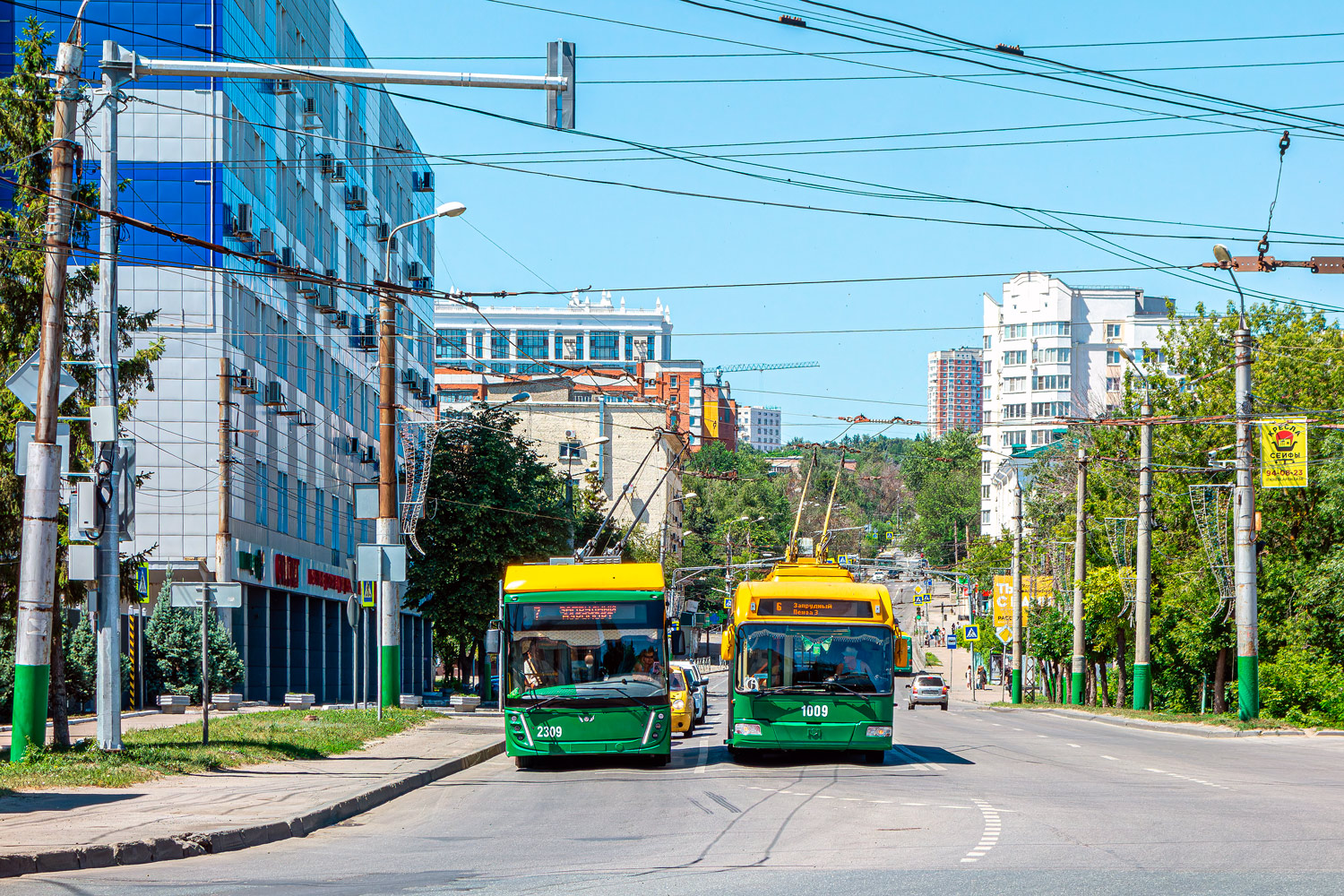 Пенза, УТТЗ-6241.01 «Горожанин» № 2309; Пенза, БКМ 321 № 1009
