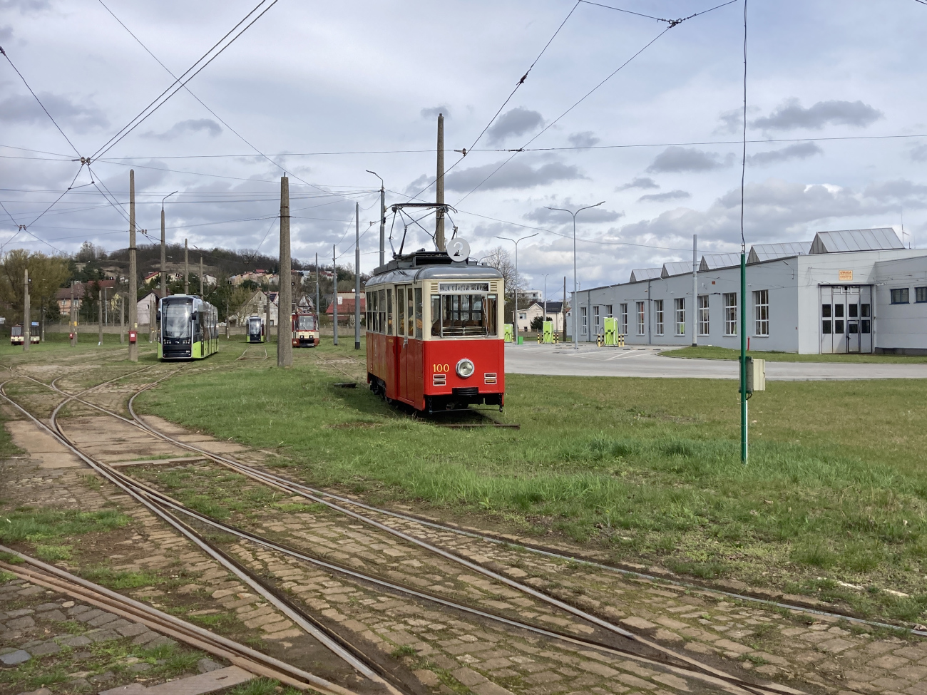 Гожув-Велькопольский, Konstal N № 100; Гожув-Велькопольский — Трамвайные линии и инфраструктура
