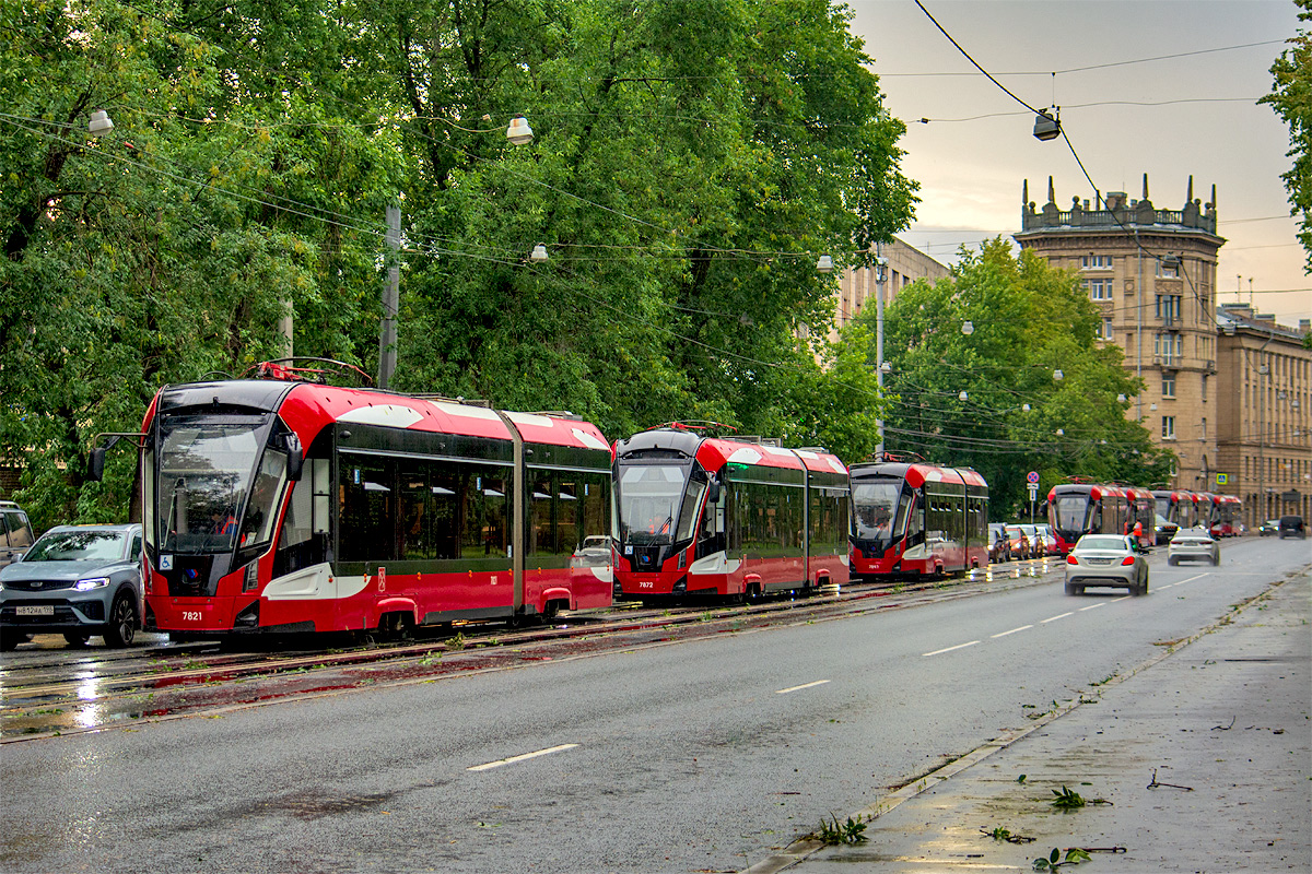 Санкт-Петербург, 71-923М «Богатырь-М» № 7821; Санкт-Петербург, 71-923М «Богатырь-М» № 7872; Санкт-Петербург — Происшествия