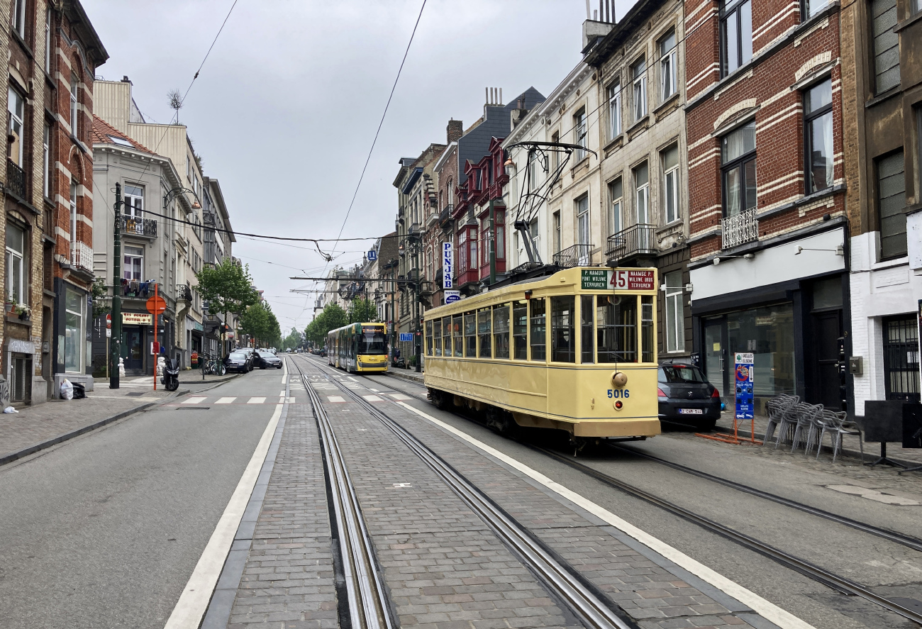 Bryssel, MIVB/STIB Series 5000 # 5016