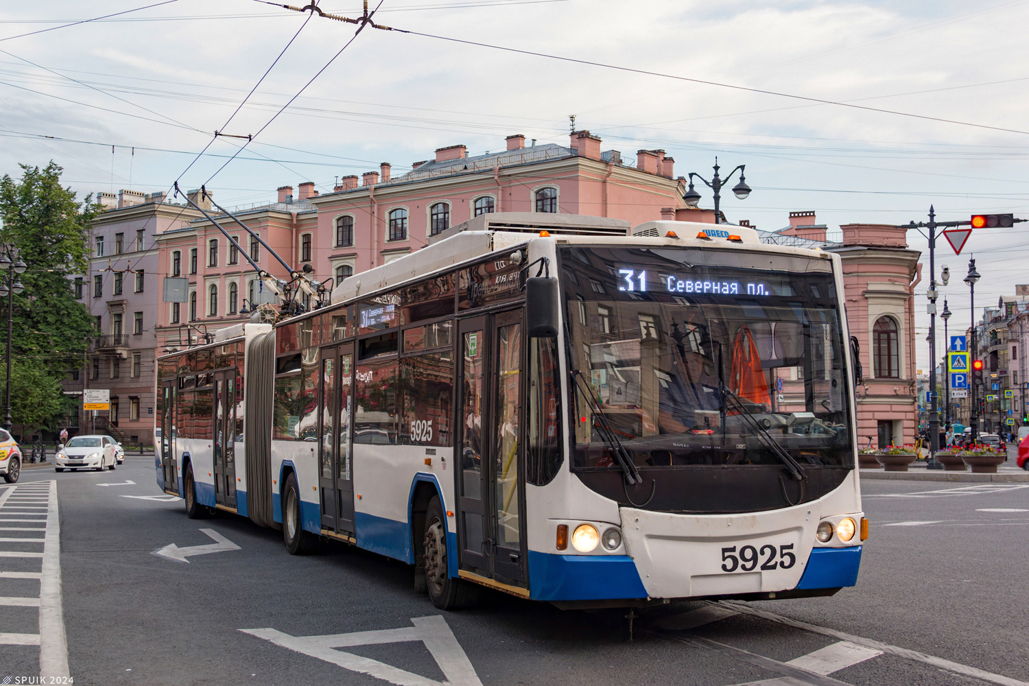 Sankt Petersburg, VMZ-62151 “Premier” Nr. 5925