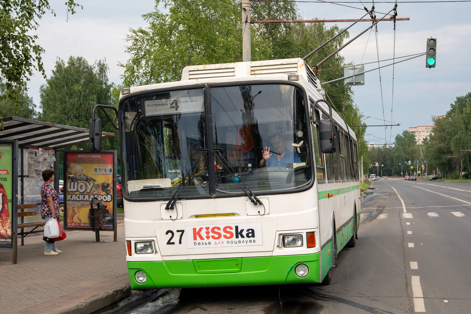 Рыбинск, ЛиАЗ-5280 № 27; Работники электротранспорта