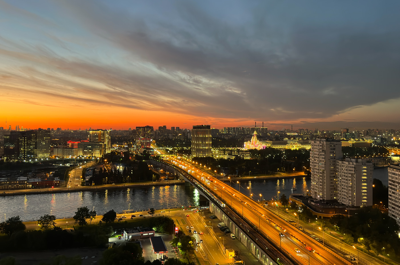 Москва — Виды с высоты; Москва — Метрополитен — [2] Замоскворецкая линия; Москва — Метрополитен — Подвижной состав — 81-775/776/777 «Москва-2020» и 81-775.2/776.2/777.2 «Москва-2024»