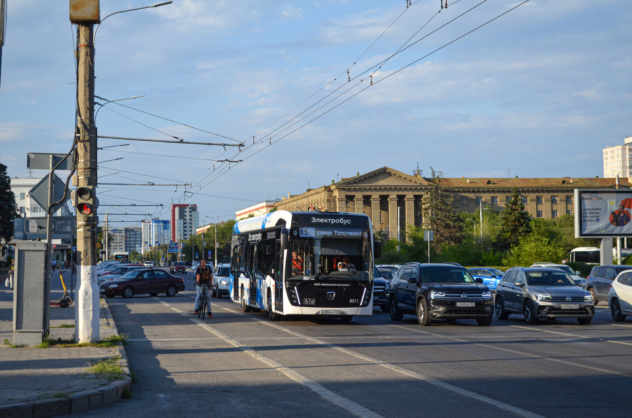 Волгоград, КАМАЗ-6282 № 8011