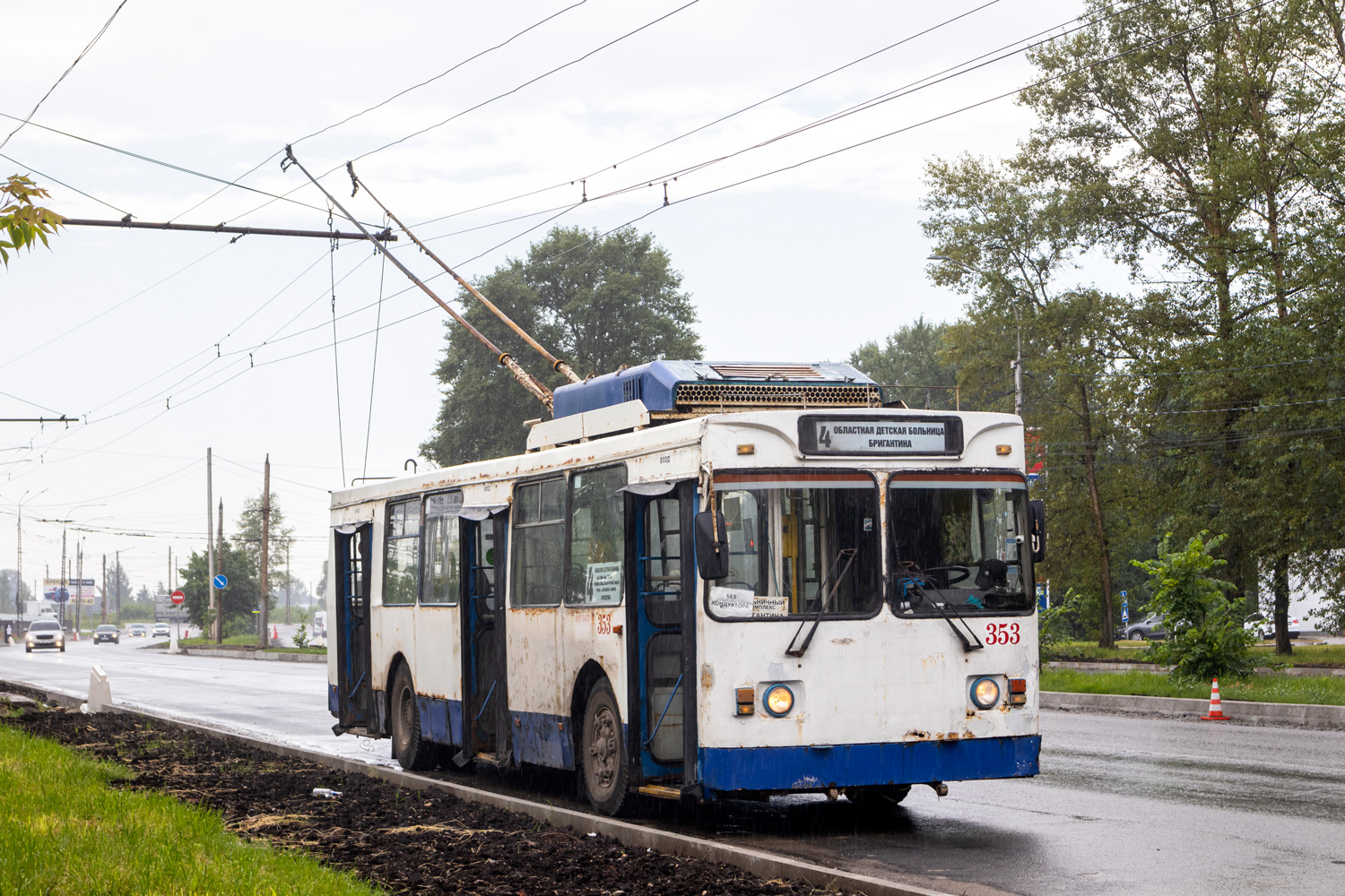 Вологда, ЗиУ-682ГМ1 (с широкой передней дверью) № 353