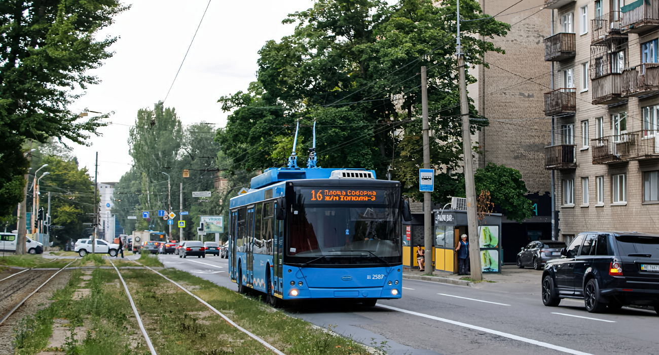 Днепр, Дніпро Т203 № 2587