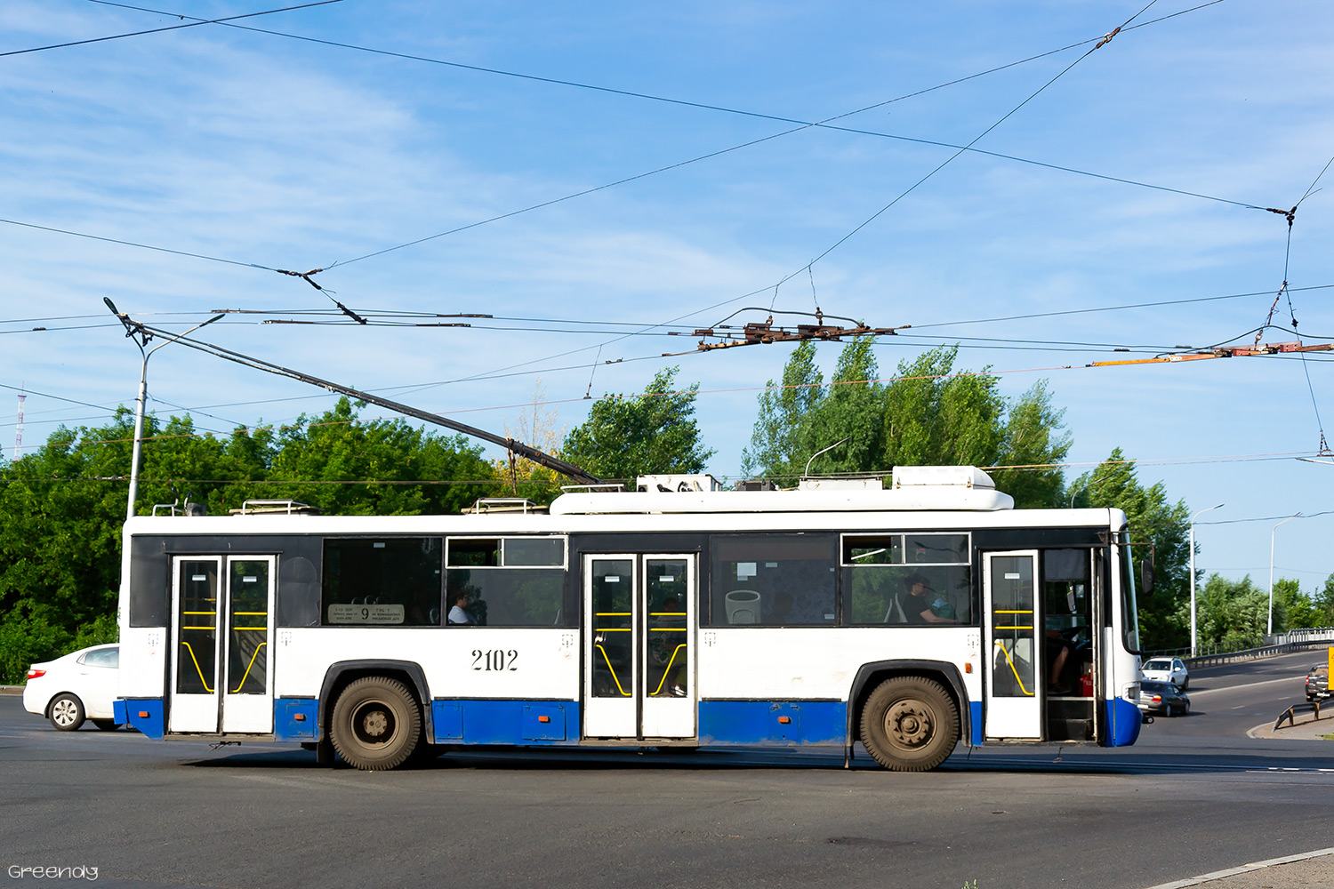 Ufa, BTZ-52767A č. 2102