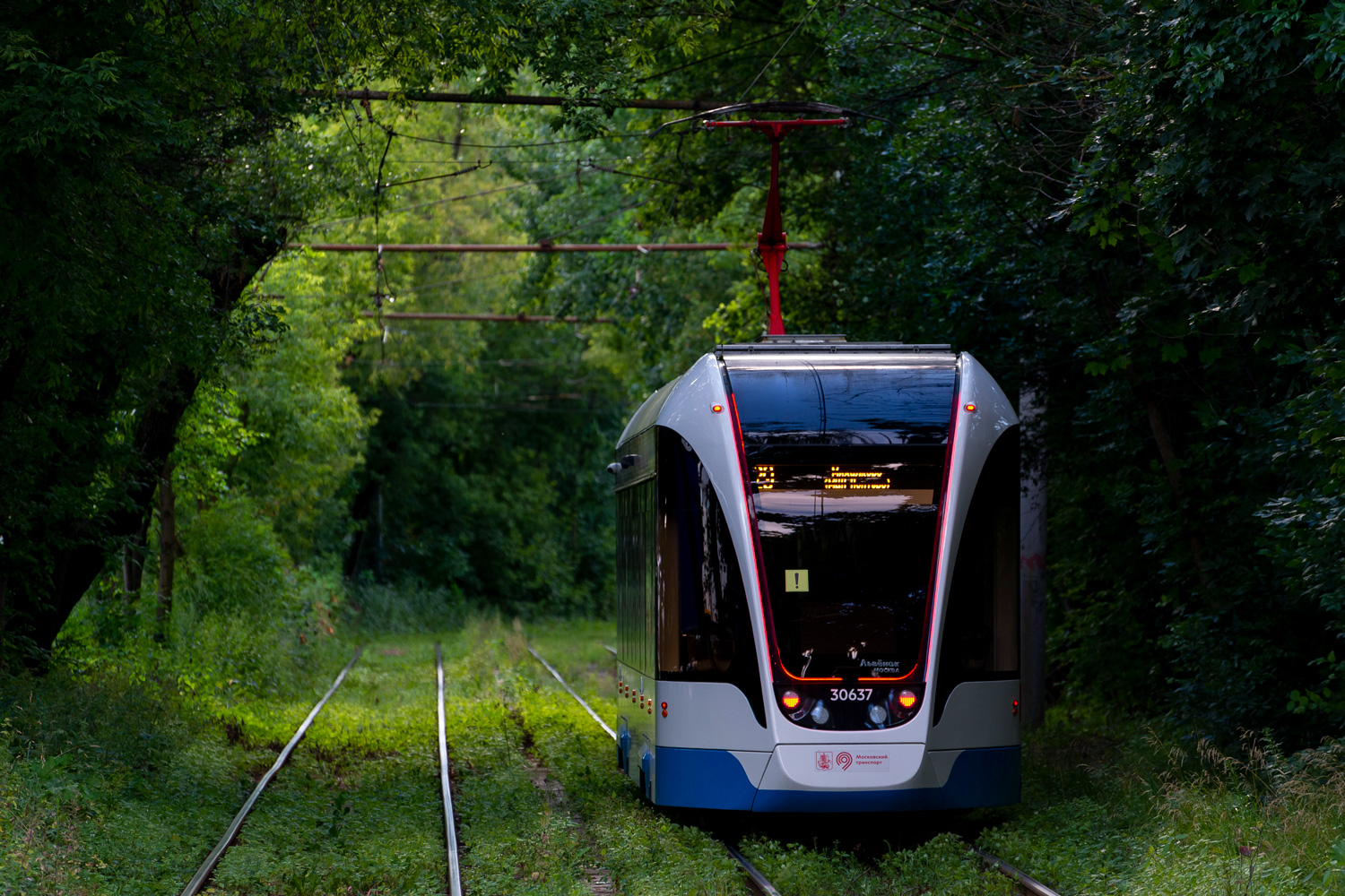 Москва, 71-911ЕМ «Львёнок» № 30637