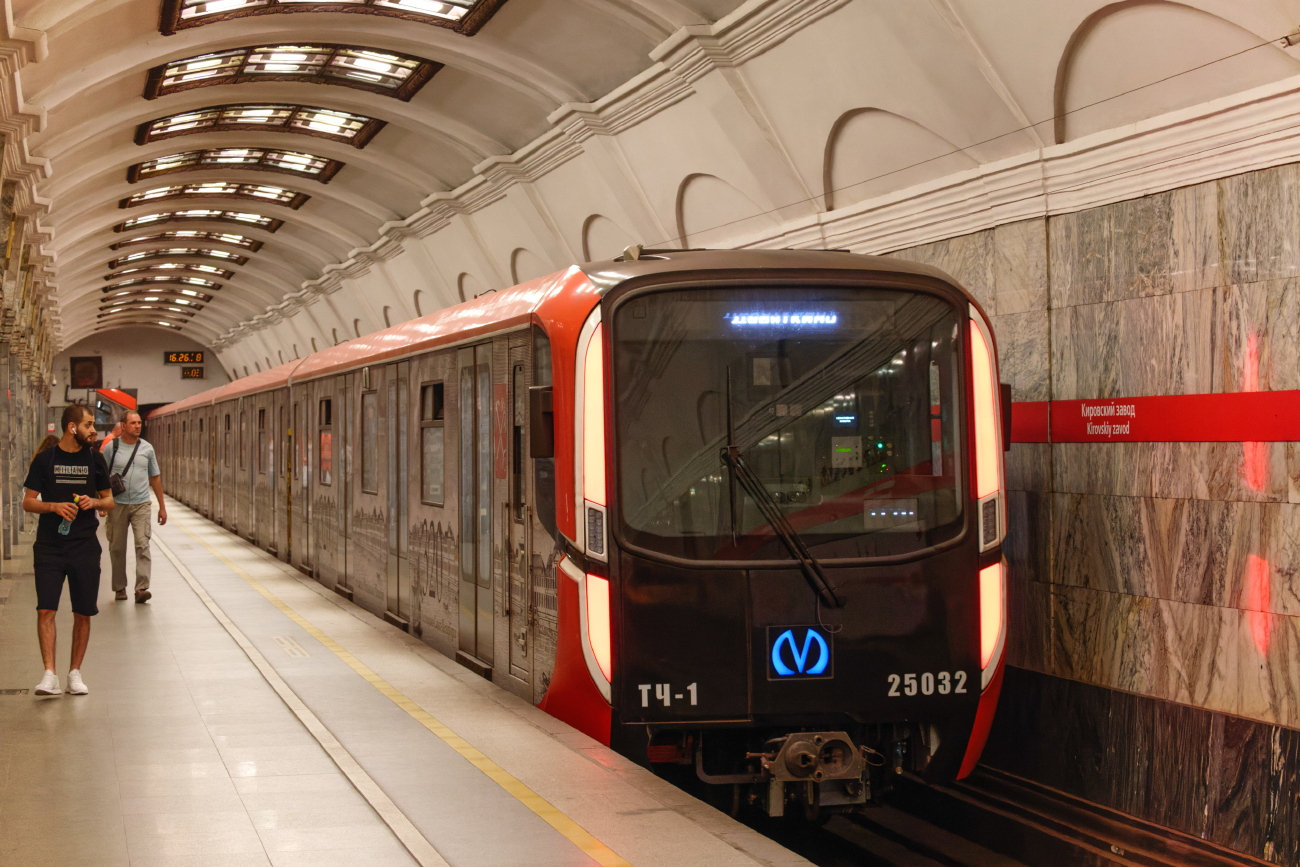 Санкт-Петербург, 81-725.1  «Балтиец» № 25032