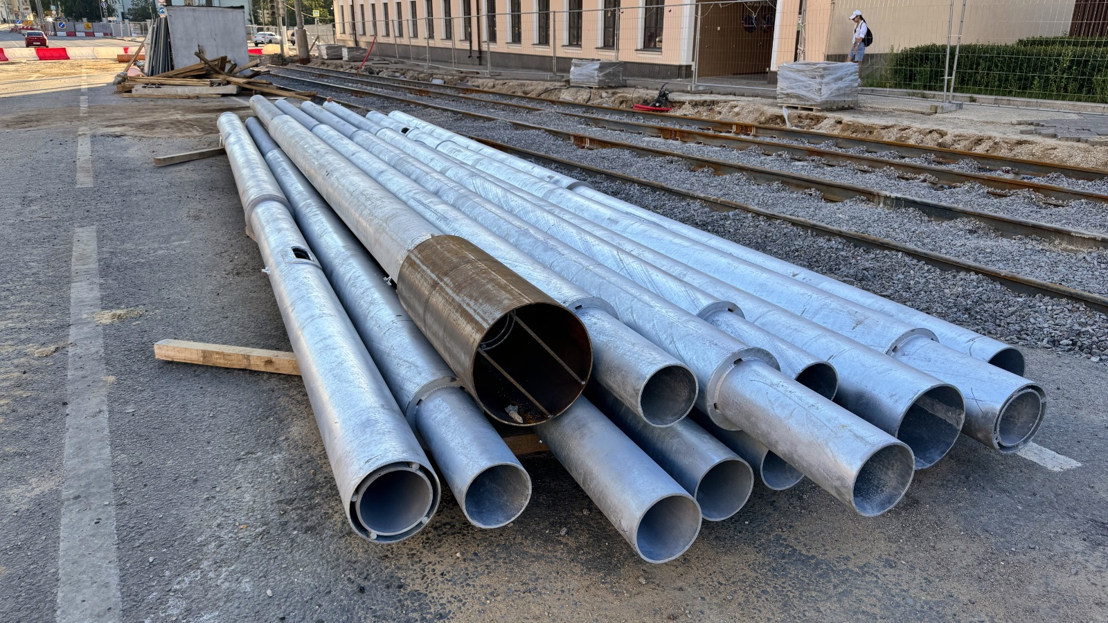 Moscova — Construction of a tram line on Sergiya Radonezhskogo Street