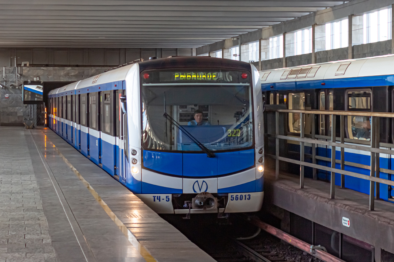 Санкт-Петербург, 81-556 «НеВа» № 56013