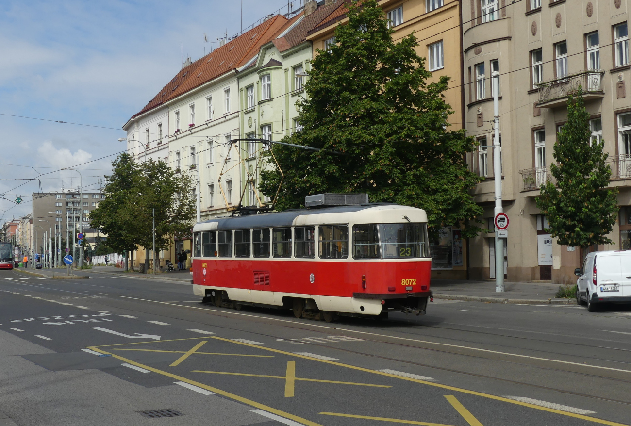 Прага, Tatra T3M2-DVC № 8072