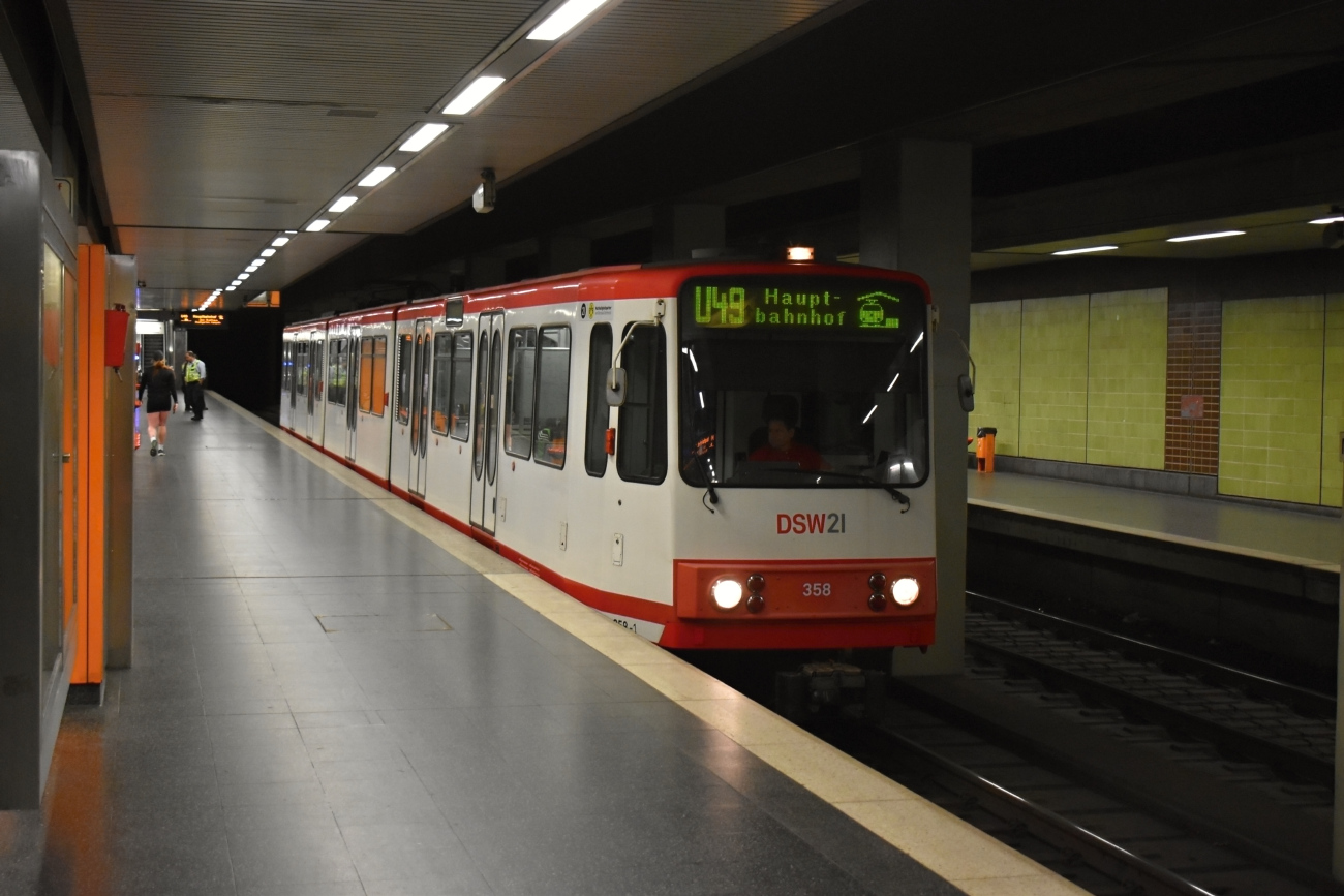 Dortmund, Duewag B80C/8 N°. 358