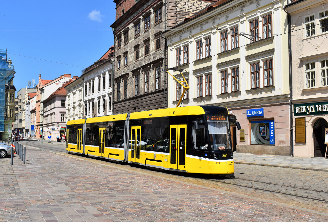 Pilsen, Škoda 40T ForCity Smart Nr. 387