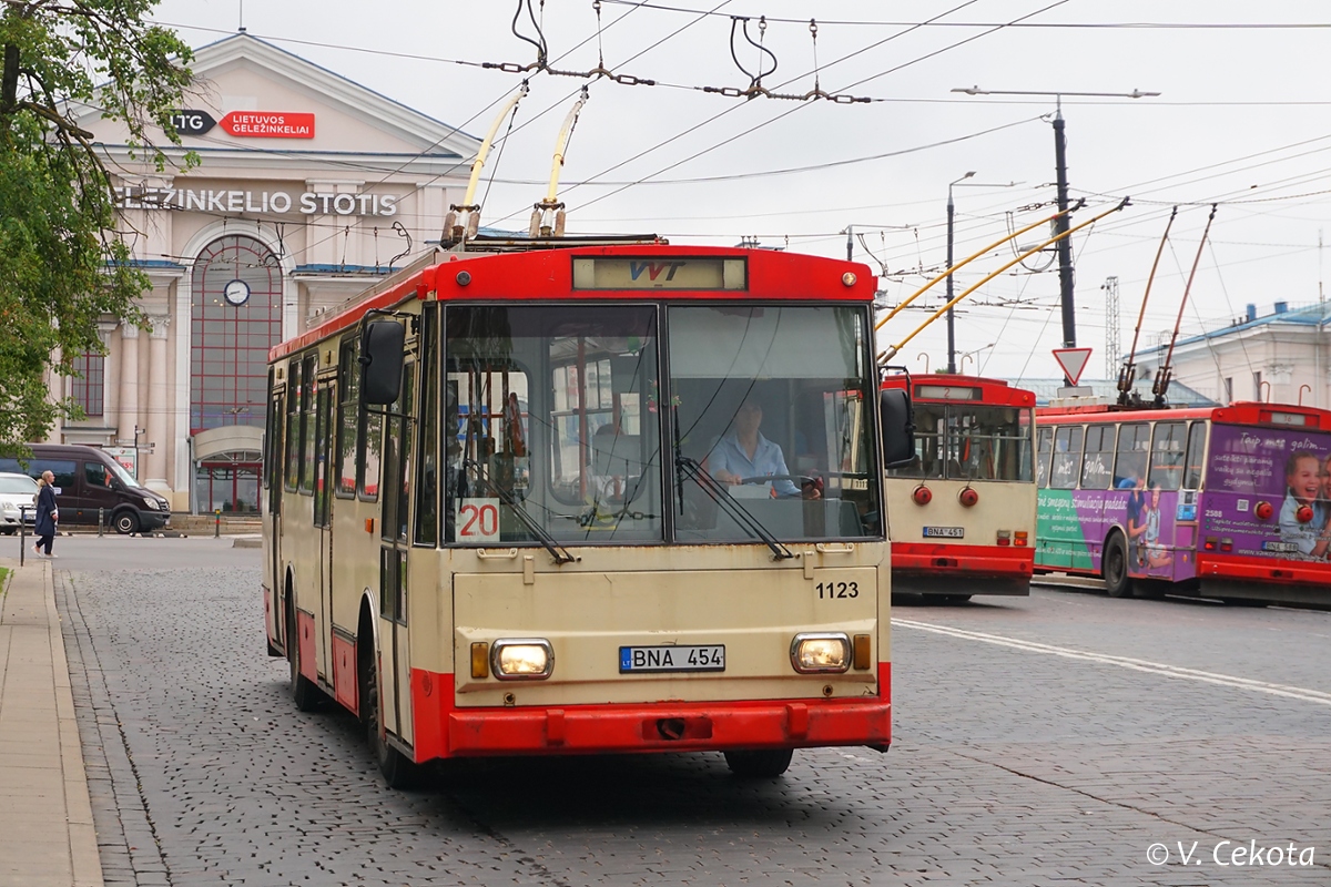 Вильнюс, Škoda 14Tr11/6 № 1123