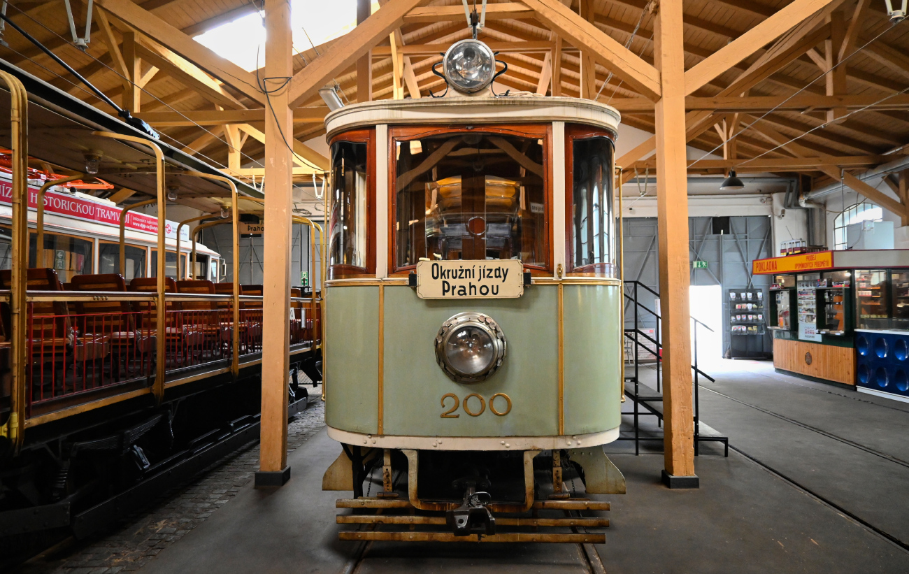 Prague, Ringhoffer DSM № 200; Prague — Public transport museum in Střešovice depot