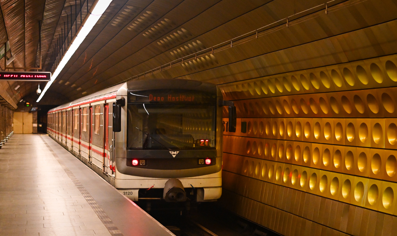 Прага, 2Mt (81-71M) № 3120; Прага — Метрополитен: линия A