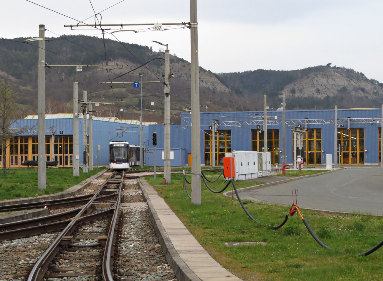 Йена — Трамвайные линии и инфраструктура